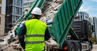 Вывоз строительного мусора в Ессентуках: услуги лицензированной компании — ПроМусор